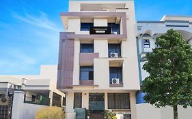 Super Townhouse Malviya Nagar Near Airport Formerly Royal Residency
